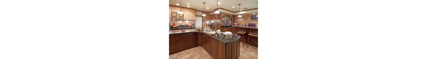 Start each "Suite" day right with our Hot Breakfast and Freshly prepared favorites. Breakfast Times begin Monday-Friday from 6:30am-9:30am. Saturday and Sunday from 7:00am-10:00am.